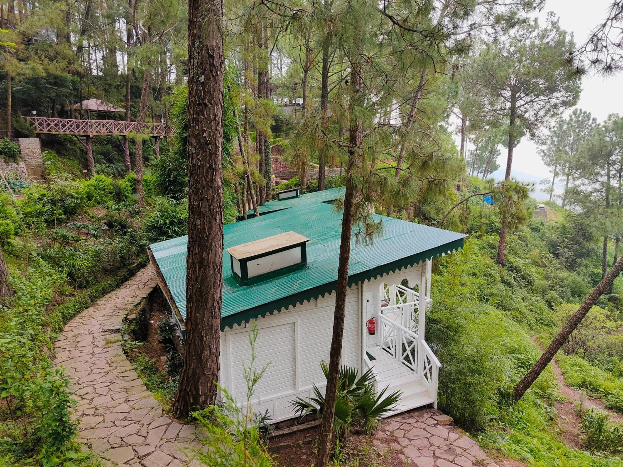 Kasauli Hills Resort Exterior foto