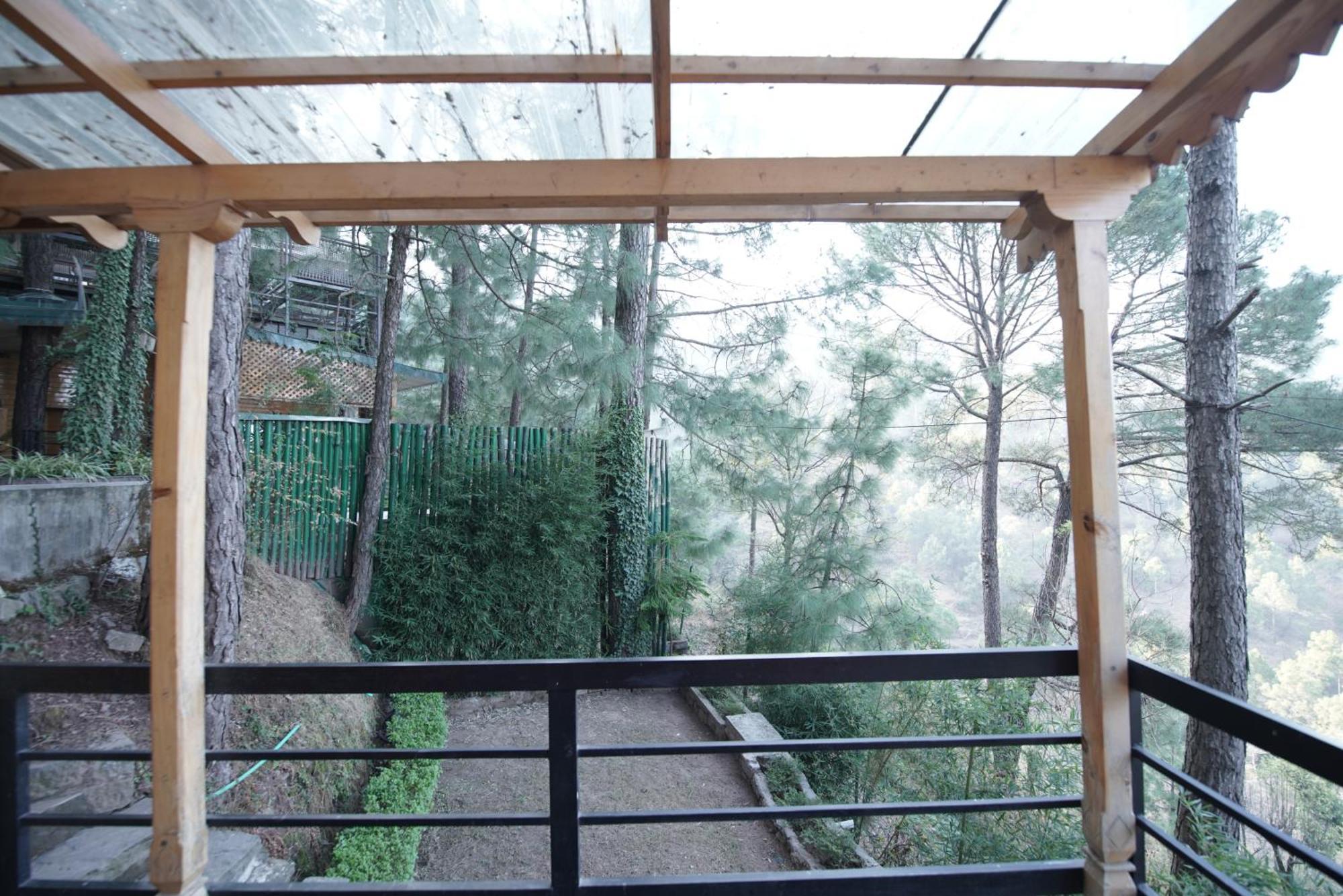 Kasauli Hills Resort Exterior foto